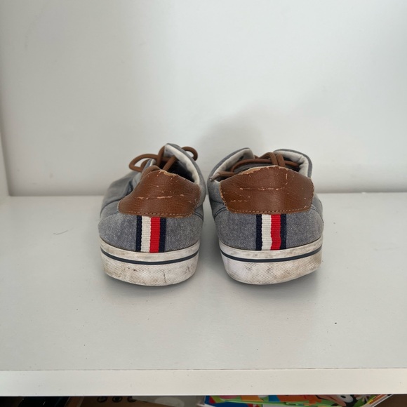 Tommy Hilfiger Gray Canvas Sneakers with Brown Accents - Picture 5 of 6